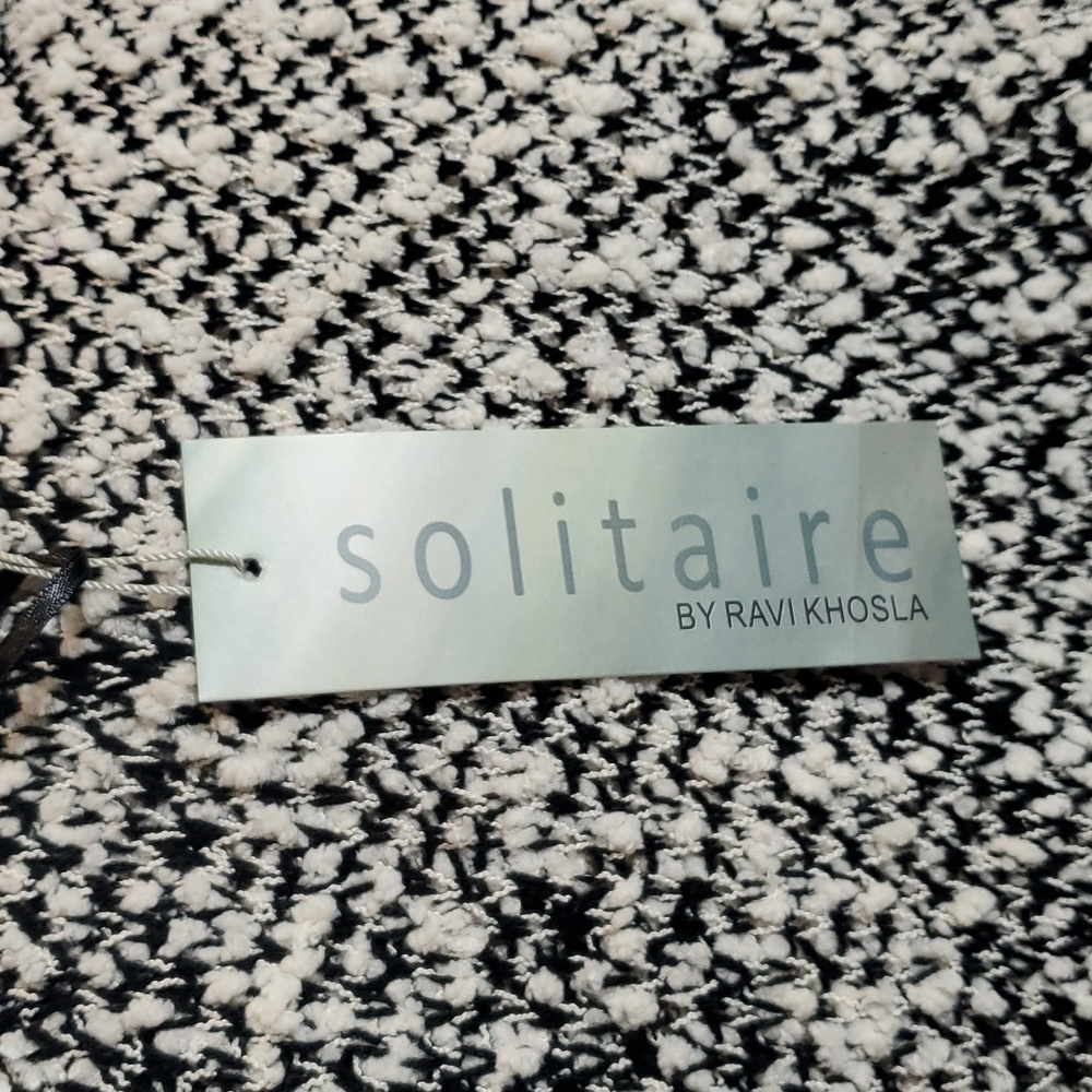 Solitaire by Ravi Khosla black and ivory long cardigan sweater in size medium - Picture 8 of 8